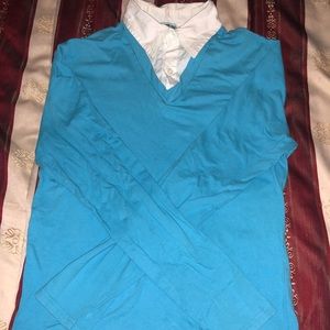 Muscle fit v neck long sleeve shirt